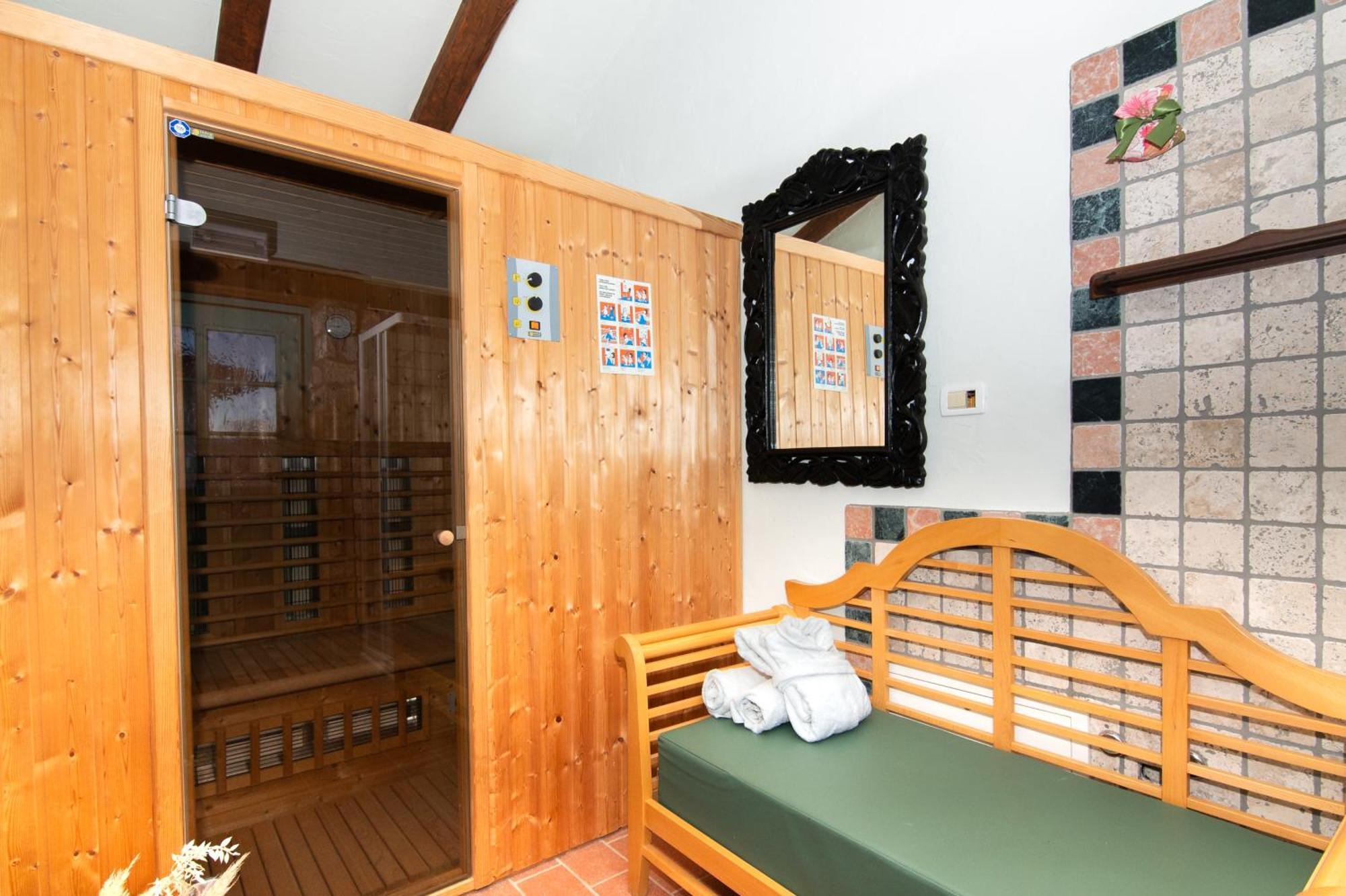 Apartments Valentinus 1800 세자나 외부 사진